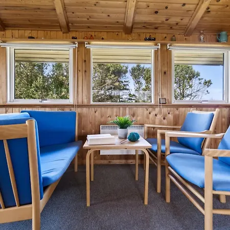 Hunlef - 1-7km From The Sea By Interhome