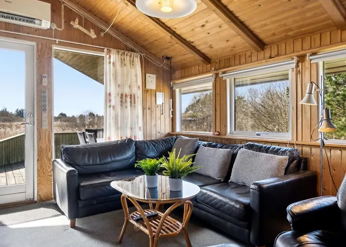 Hunlef - 1-7km From The Sea By Interhome